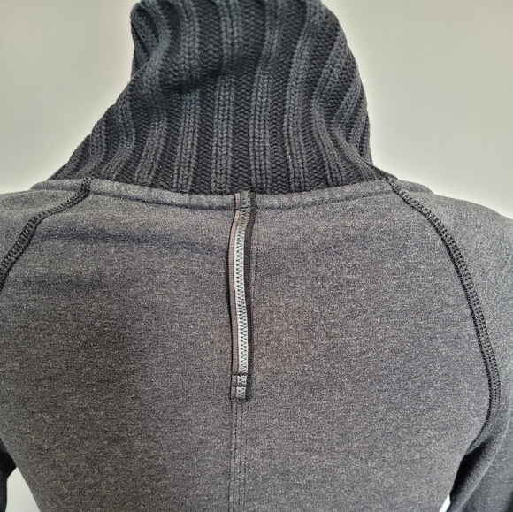 Lululemon Bliss Break Wrap, GUC, Size 2 - Picture 5 of 9